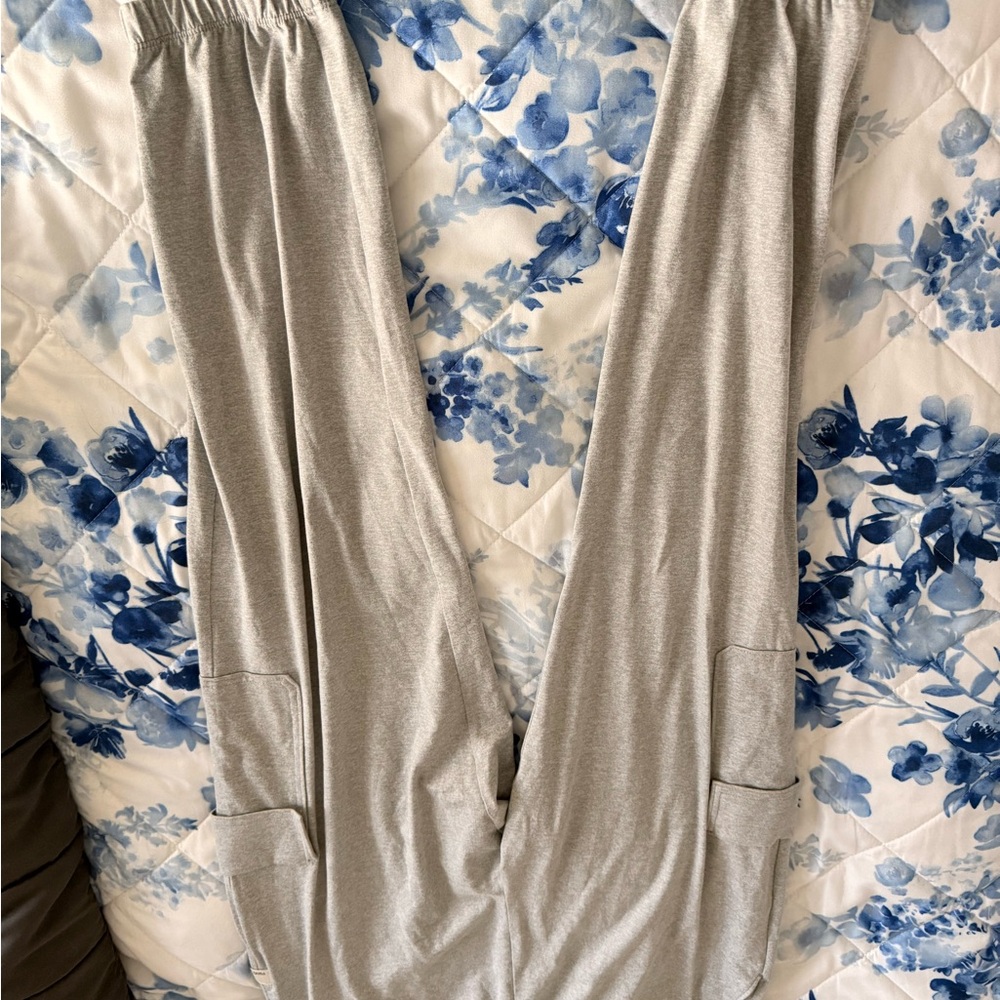 Vuori Performance Jogger Heather Grey